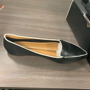 NEW** J. Crew leather loafers with piping